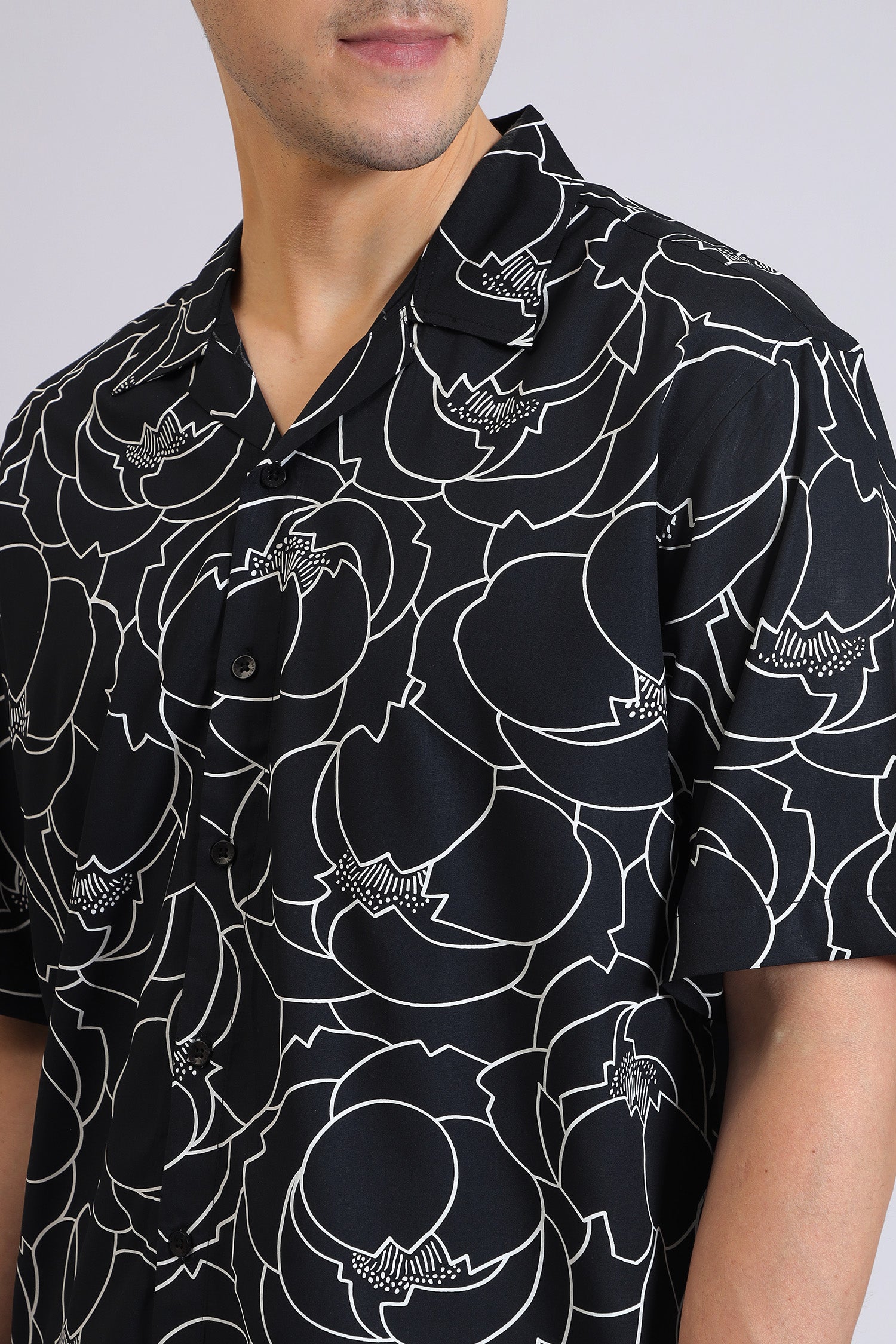 BLACK&WHITE ABSTRACT PRINT SHIRT