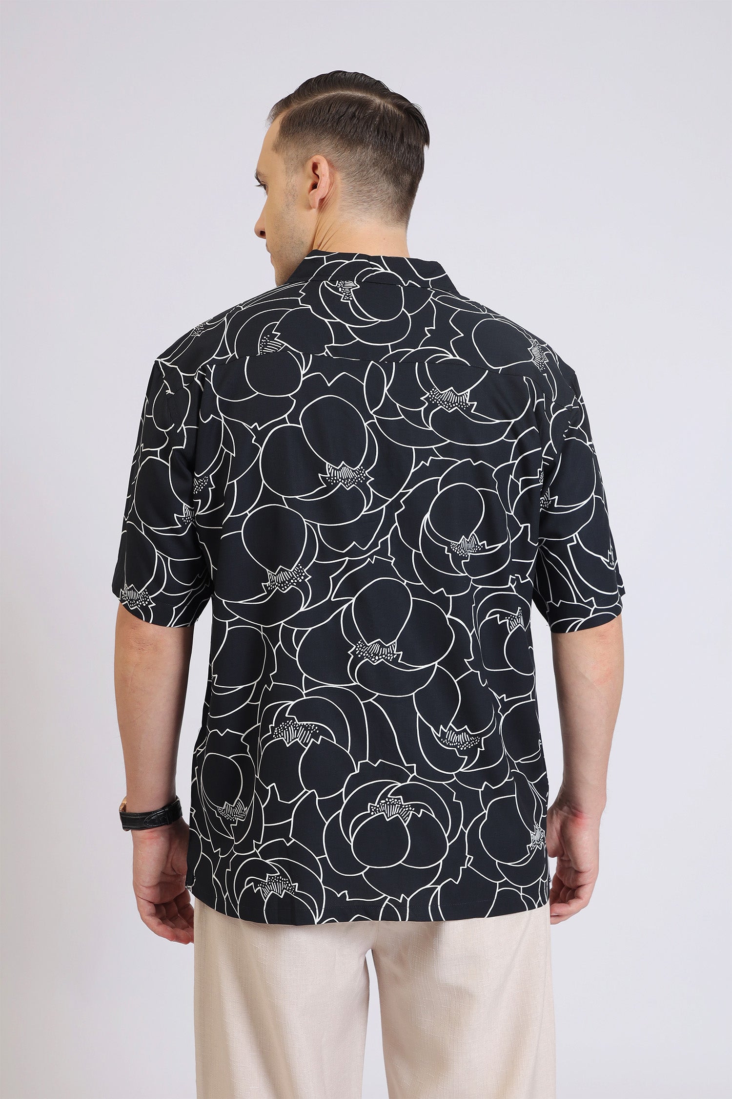 BLACK&WHITE ABSTRACT PRINT SHIRT
