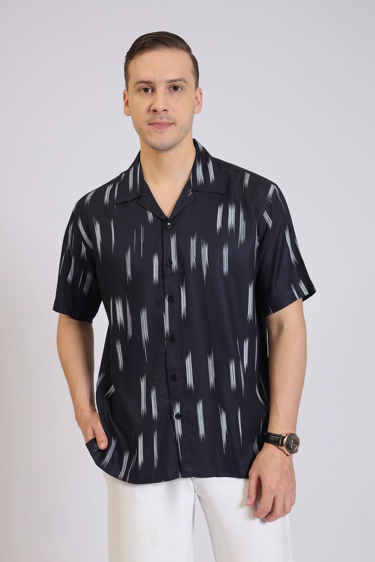BLACK&WHITE PRINT RAYON SHIRT