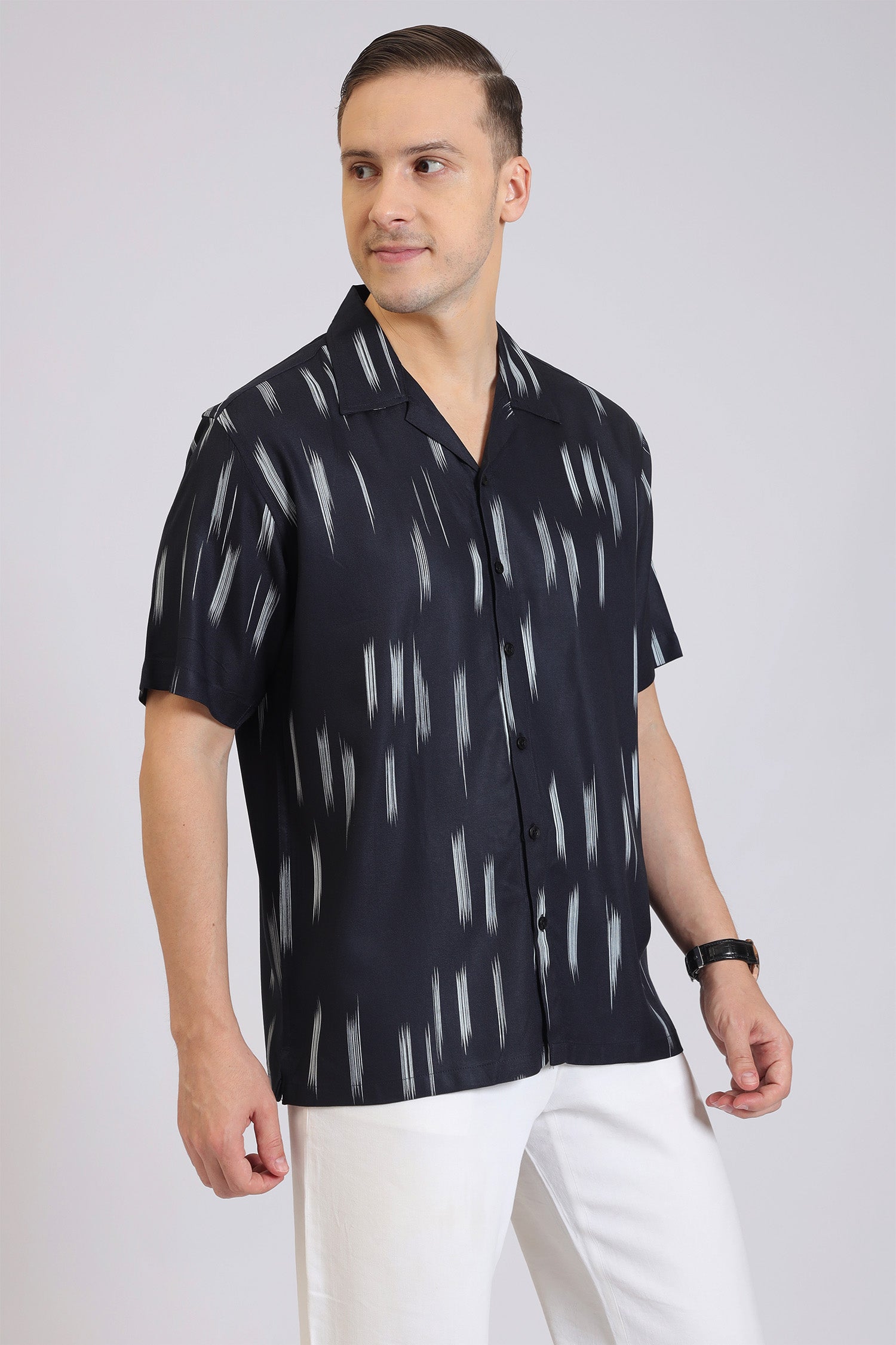 BLACK&WHITE PRINT RAYON SHIRT