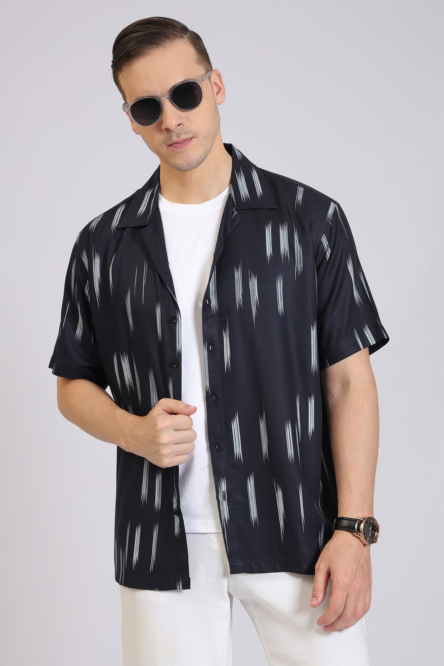 BLACK&WHITE PRINT RAYON SHIRT
