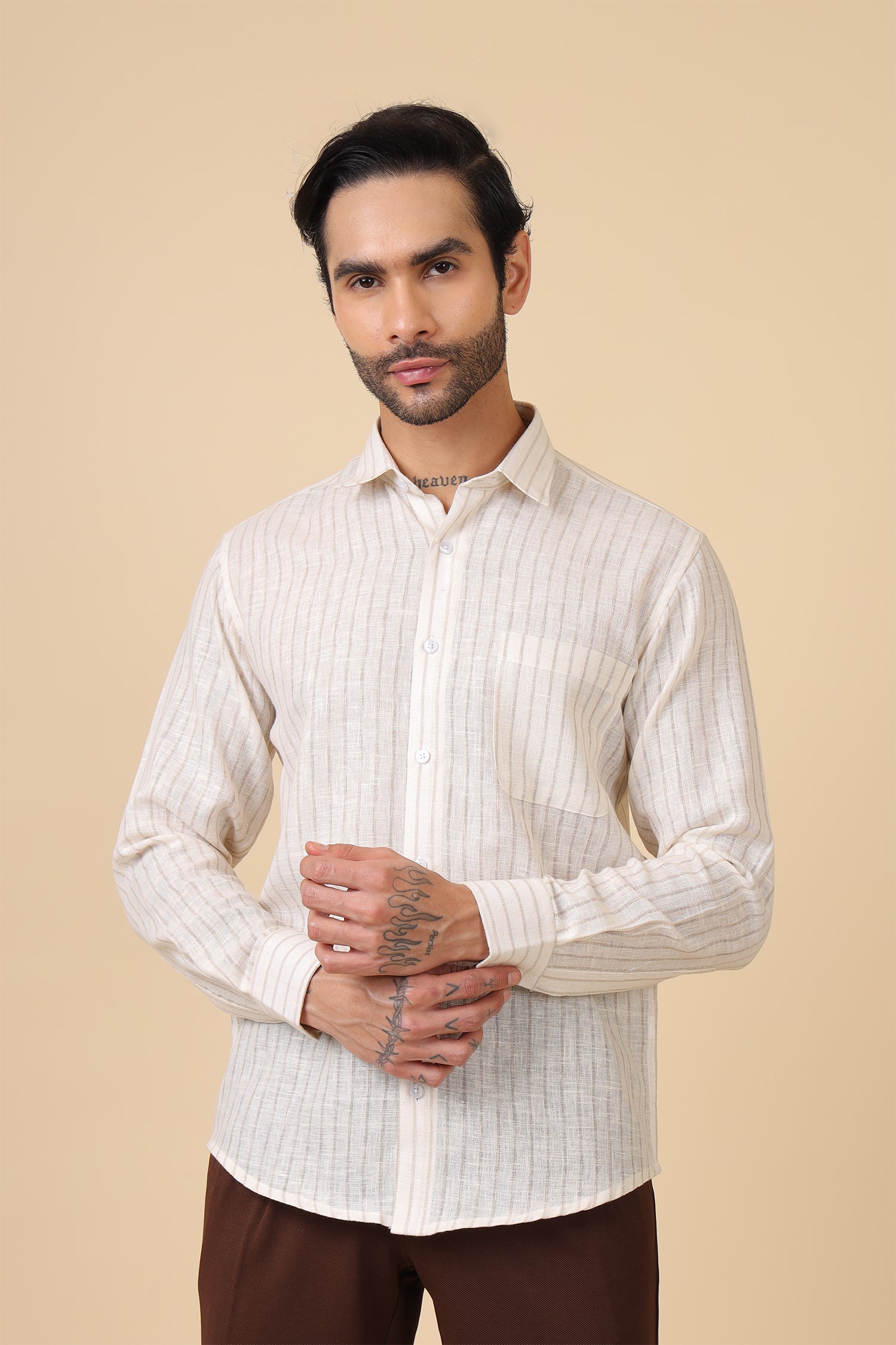 Men'S Textured Off-White Casual Shirt With Front Pocket