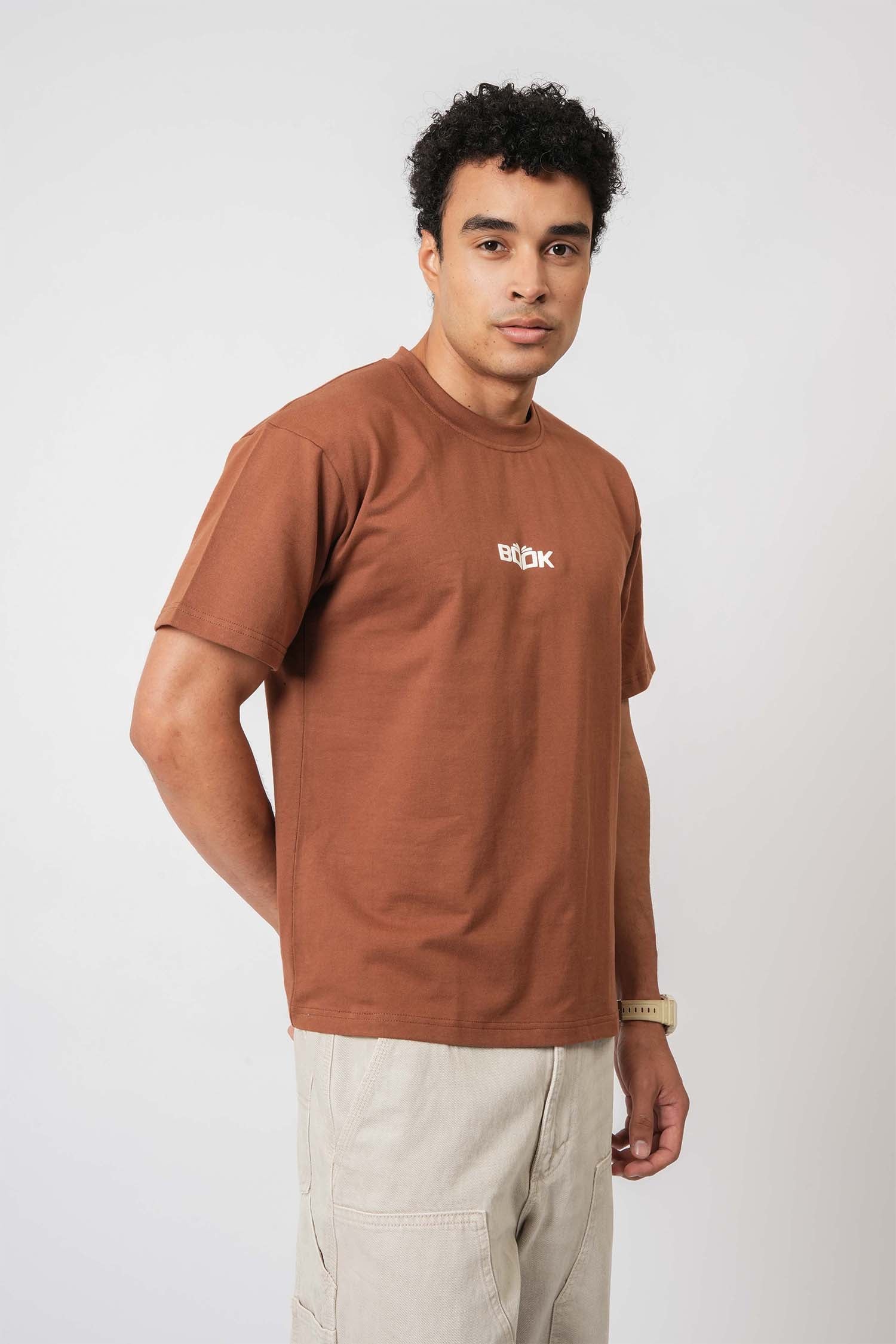 Minimal Book Lover tee for men – comfortable and clean design by Hallstatt clothing store