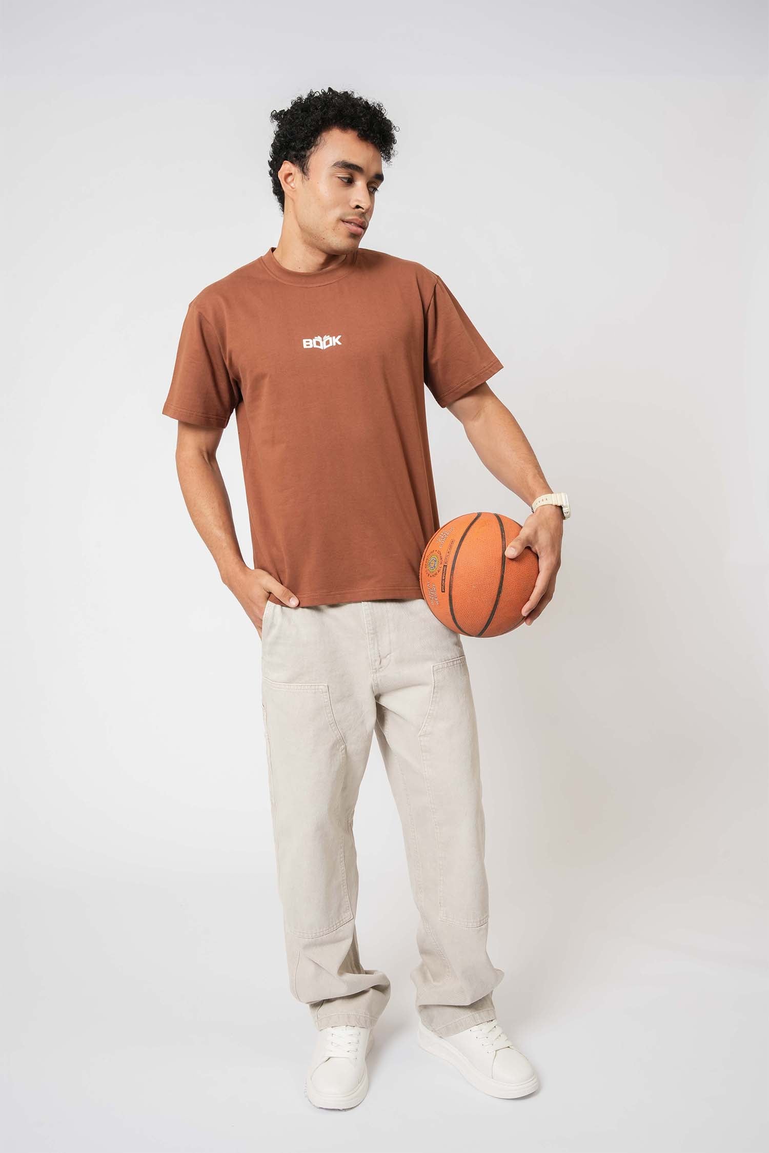 Minimal Book Lover tee for men – comfortable and clean design by Hallstatt clothing store