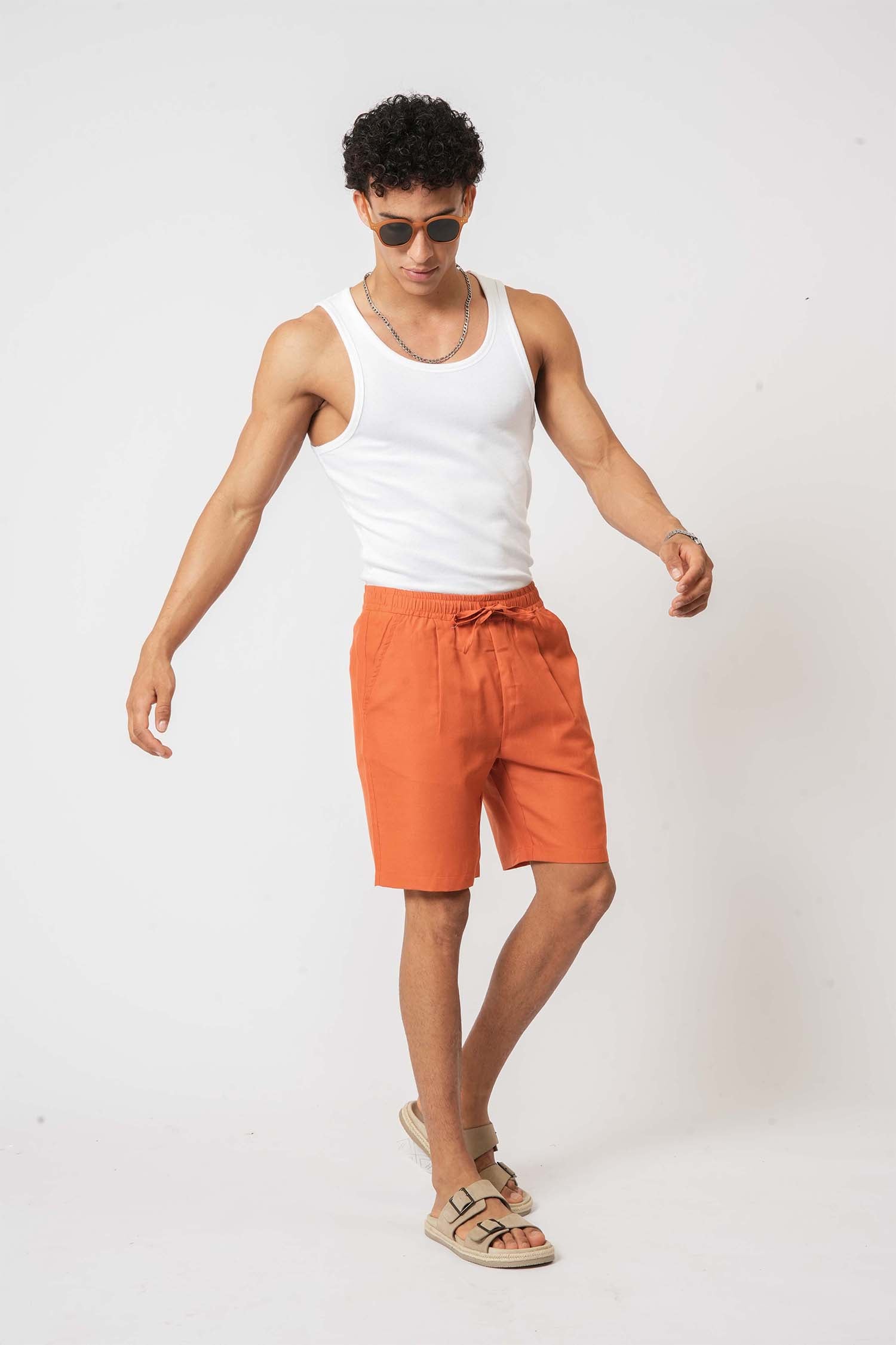 Rust drawstring shorts for men – easygoing lifestyle clothing by Hallstatt