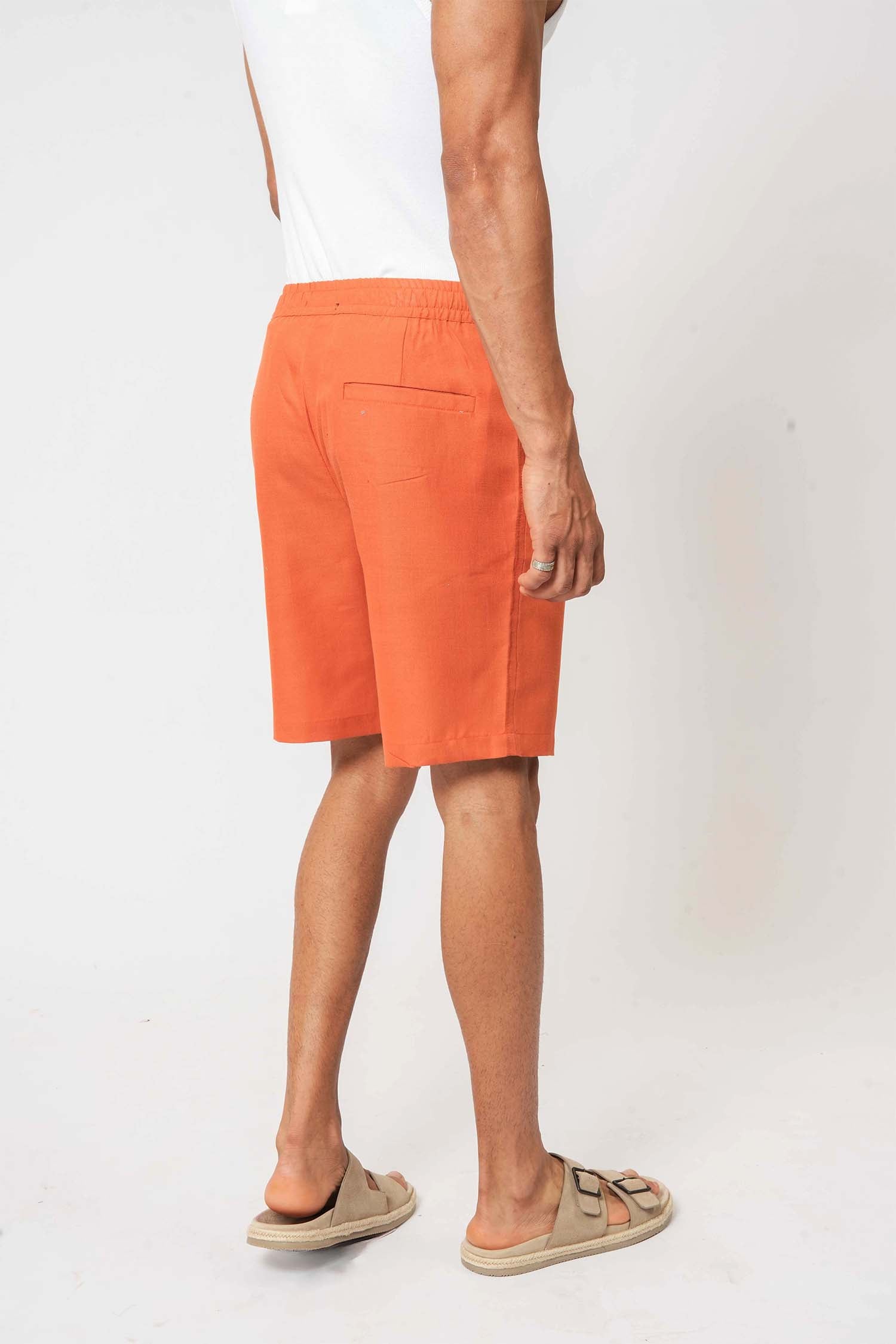 Rust drawstring shorts for men – easygoing lifestyle clothing by Hallstatt