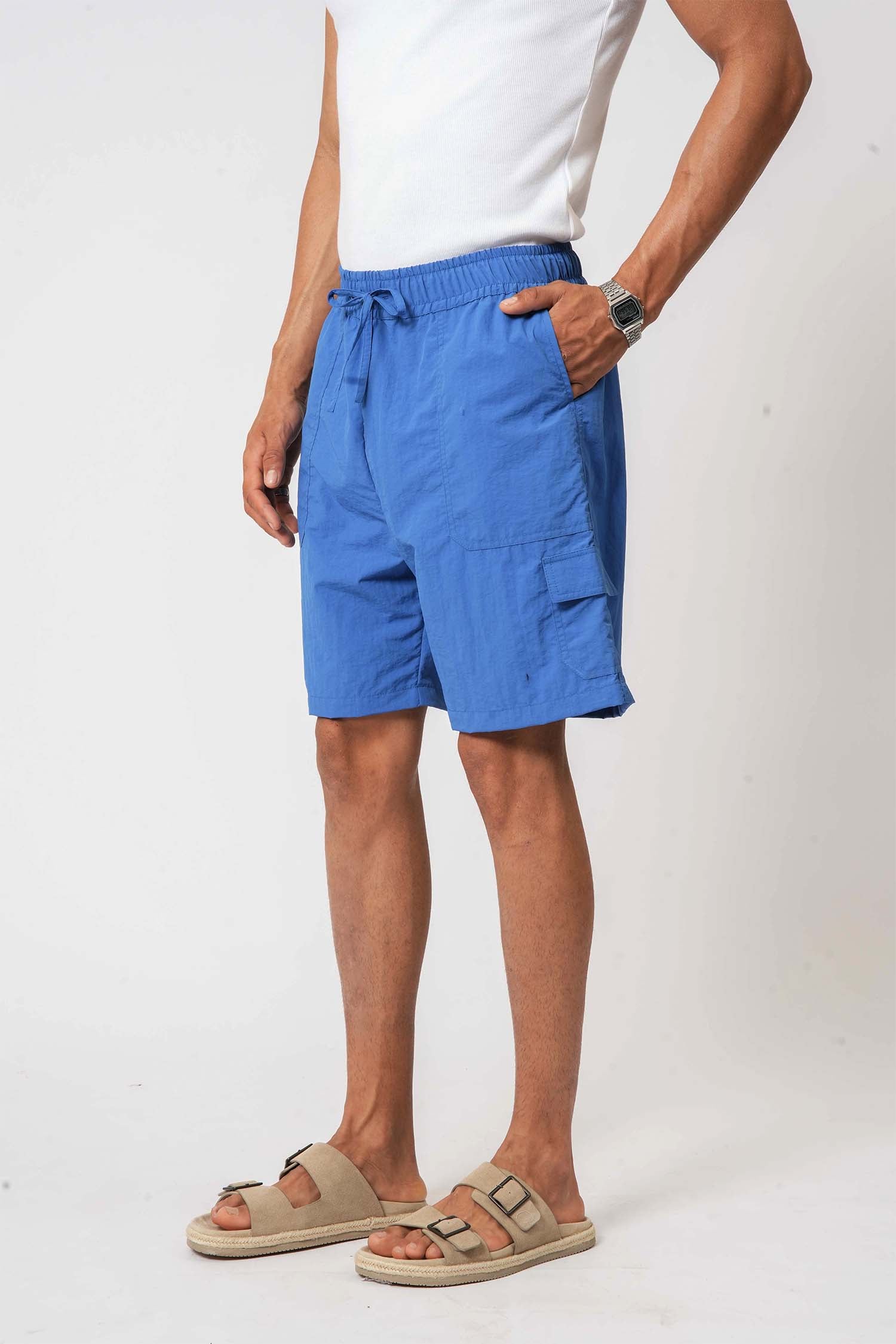 Sky blue cargo shorts for men – functional and comfortable lifestyle clothing by Hallstatt