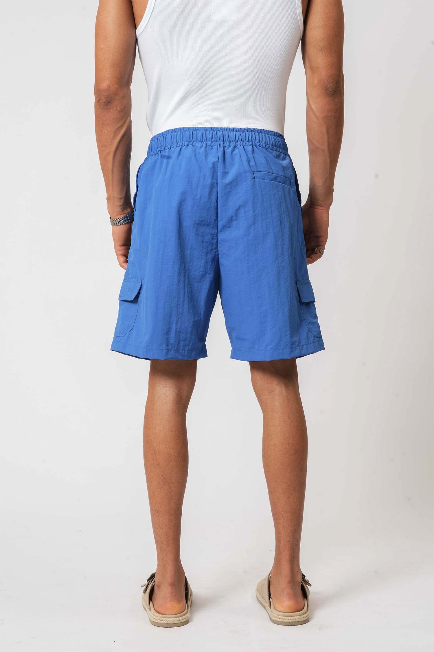 Sky blue cargo shorts for men – functional and comfortable lifestyle clothing by Hallstatt