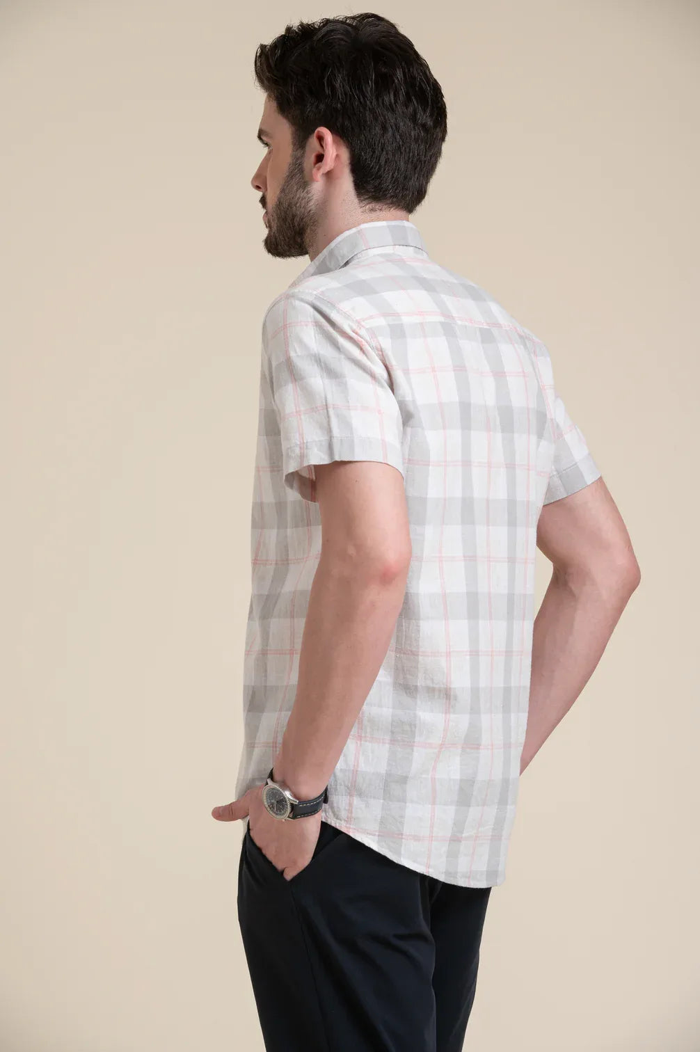 mens-wear-casual-checkered-shirt